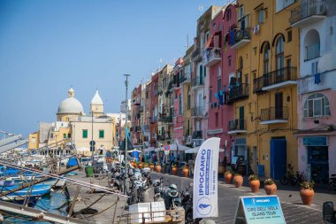 İtalya 'daki Procida Adası manzarası