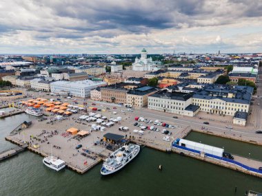 İnsansız hava aracının Finlandiya 'daki Helsinki Katedrali