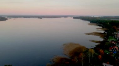 İHA 'dan İsveç Kırsal Bölgesi Sonbaharın Sonlarında