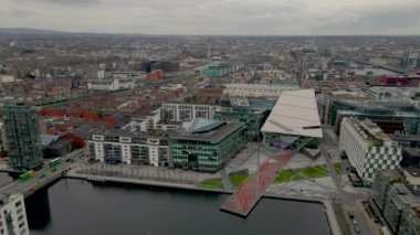 İHA 'nın İrlanda, Dublin' deki rıhtımları