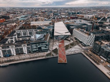 Dublin 'deki Grand Canal Rıhtımı, İHA' dan.