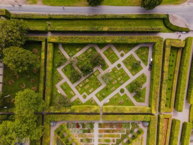 Danimarka 'daki Egeskov Kalesi' nin hava görüntüleri