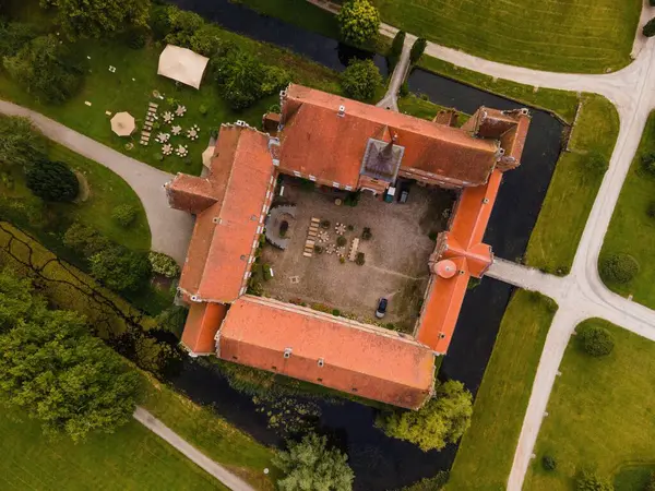 Nyborg, Danimarka 'daki Holckenhavn Kalesi' nin hava görüntüleri