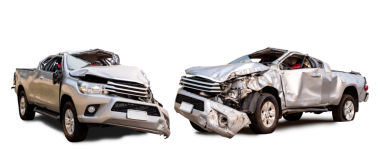 PNG biçimi. Gri ya da bronz kamyonetin arka ve yan görüntüsü yolda kazara hasar görür. Çarpışmadan sonra hasar gören arabalar. Şeffaf arkaplanda izole