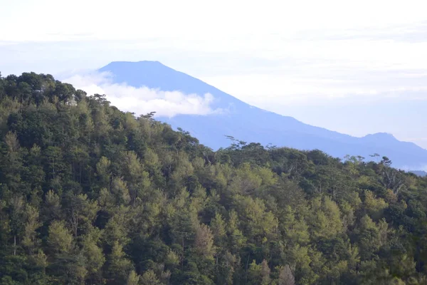 Krajobraz Górski Górami Chmurami — Zdjęcie stockowe