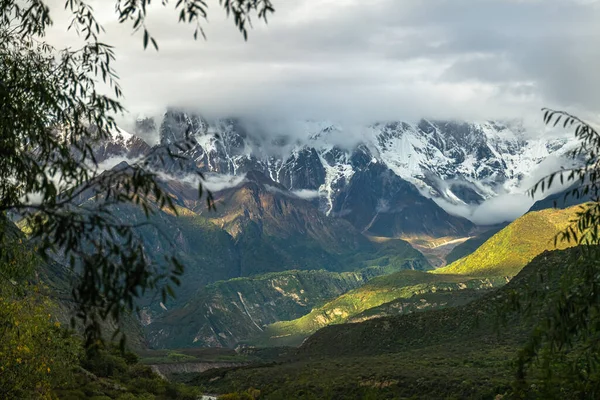 Scenic View Beautiful Mountains Landscape — Stock Photo, Image