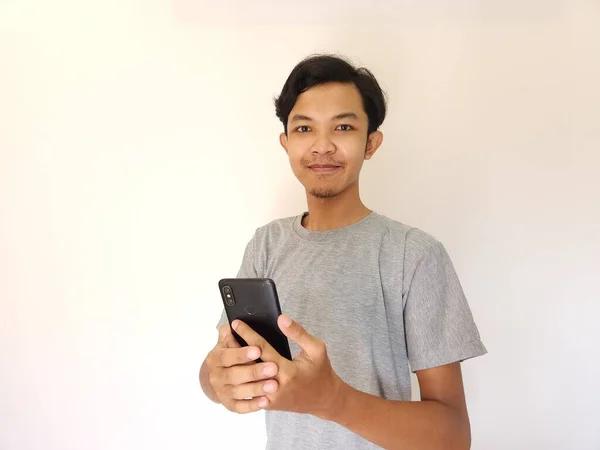 Wow Surprise Face Asian Man Use Smartphone Copy Space Advertisement — Stok Foto