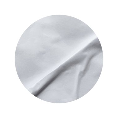 Beyaz arkaplanda izole edilmiş boş beyaz kağıt etiketi