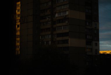 Şehrin modern binası