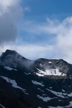 Dağların güzel manzarası