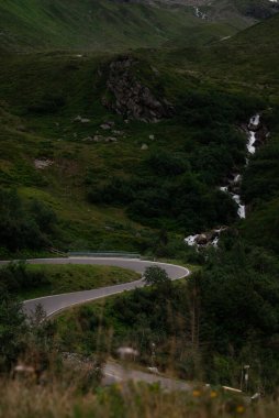 Dağlardaki dağ manzarası