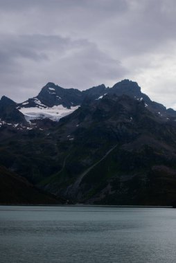 Dağların güzel manzarası