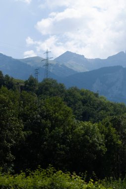 Dağlı güzel bir manzara.