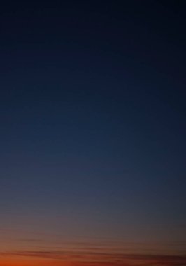 Dağlarda güzel bir gün batımı