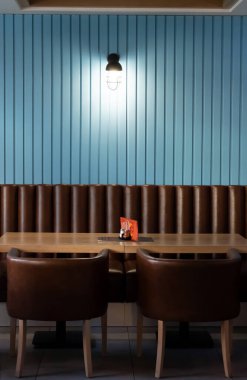 Bir odada retro tasarım