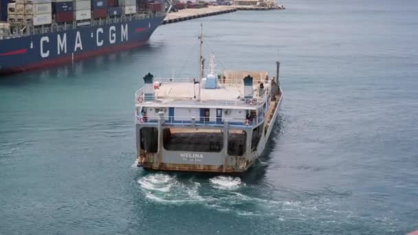 Λιμάνι Φορτίου Στους Πρόποδες Του Λόφου Pointe Blanche Στην Καραϊβική — Αρχείο Βίντεο