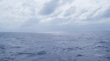 Yaz tatili, deniz turizmi ve okyanus gezisi gemisinden alınan izlenimler.
