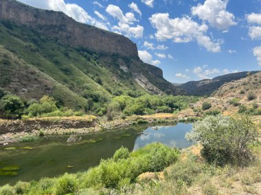 Ermenistan 'da River ile Gndevank Vadisi