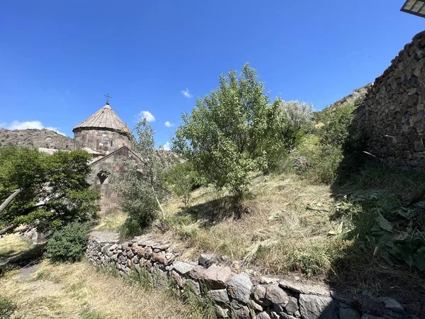 Ermenistan dağlarındaki Gndevank Manastırı