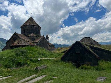 Ermenistan dağlarındaki Haghpat Manastırı