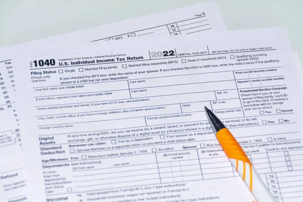 US Tax form 1040 tax return filing for 2022