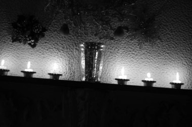 Eski bacanın gece manzarası