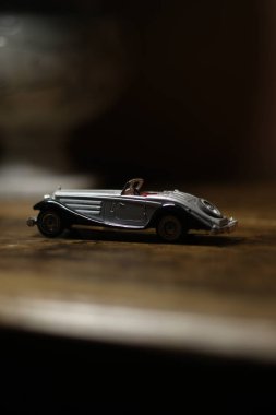 police car in the form of a gun