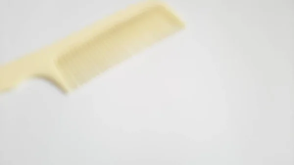 Blurred Unfocused Defocused White Milk Cream Single One Comb Isolated — Stock Photo, Image