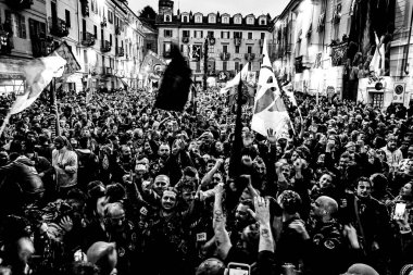 2023 Ivrea famous carnival details, oranges battles and people. 