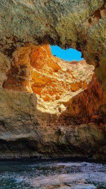 Portekiz 'in güzel kumsalı.