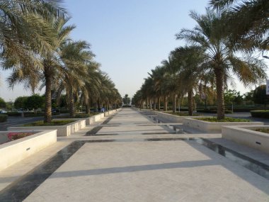 Dünyanın en büyük camisinin girişi. Abu Dabi. Birleşik Arap Emirlikleri.