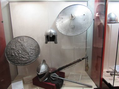 San Angelo Kalesi 'nin içindeki silah müzesi. Roma, İtalya.