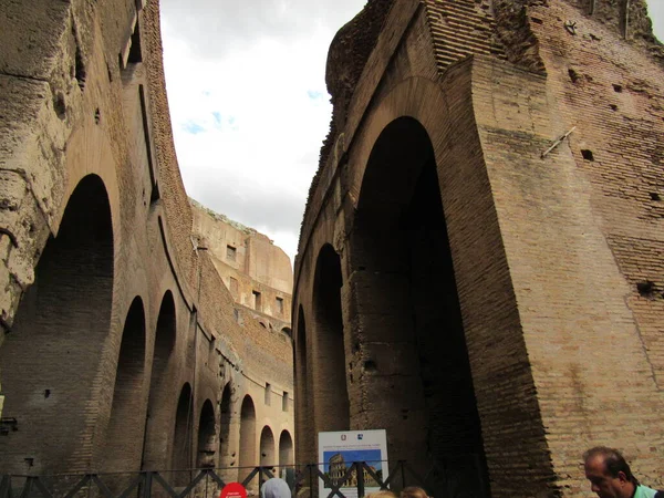 Interior Del Coliseo Roma Italia —  Fotos de Stock