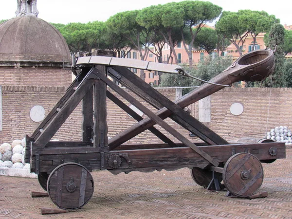 サンアンジェロ城の武器 ローマ イタリア — ストック写真