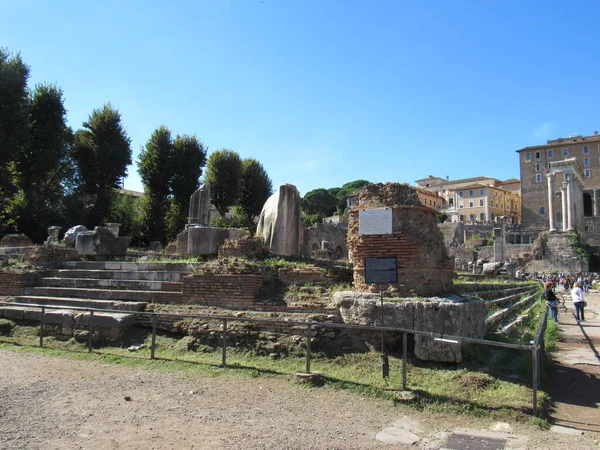 Římské Fórum Které Bylo Místem Kde Soustředilo Celé Obchodní Centrum — Stock fotografie