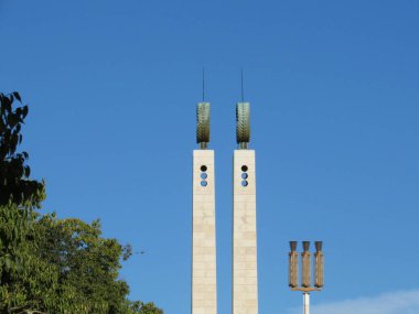Lizbon 'da Marqus de Pombal Meydanı' ndan sonra Lizbon 'un modern kesiminin yüksek bir bölgesinde yer alan Eduardo VII parkı en büyük parktır. Portekiz.