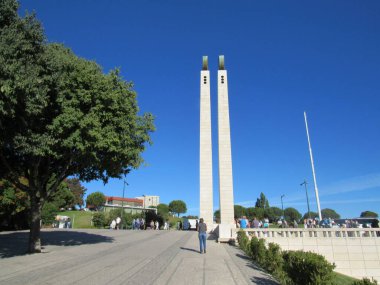 Lizbon 'da Marqus de Pombal Meydanı' ndan sonra Lizbon 'un modern kesiminin yüksek bir bölgesinde yer alan Eduardo VII parkı en büyük parktır. Portekiz.