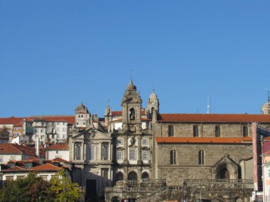 Porto. Portekiz. Douro nehrinde bir teknede görülmüş..