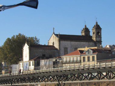 Porto. Portekiz. Douro nehrinde bir teknede görülmüş..