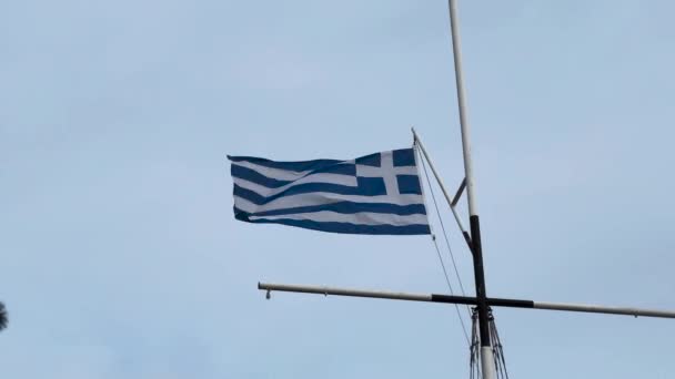 Ship Rigging Medium Sized Greek Flag Waving — 图库视频影像