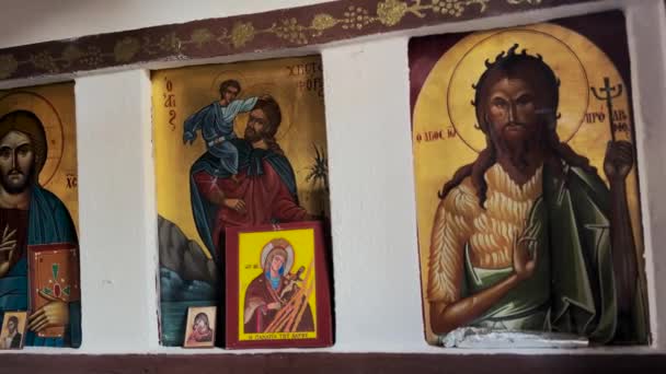 Abandoned Orthodox Chapel Interior Holy Icons Hanging Walls — 图库视频影像