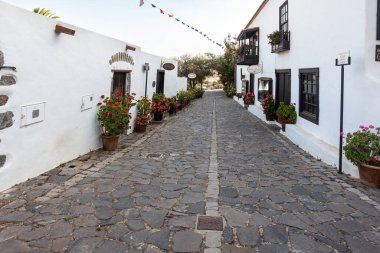 Portekiz 'in ölüm ilanlarında güzel bir cadde.