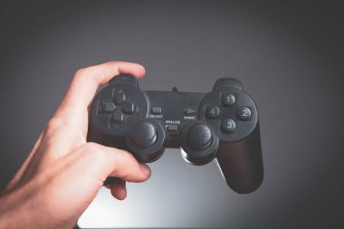 Oyun joystick.Oyun zamanı ile oyna