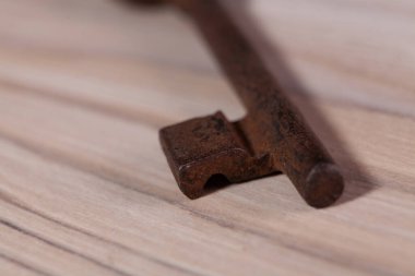 Büyük plan eski demir anahtar