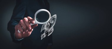 insan eli çizim roketi ..