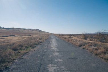 Dağlardaki Toprak Yol