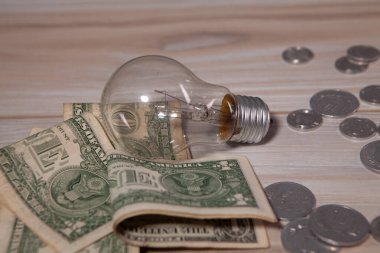 Yeni fikir için para biriktirme