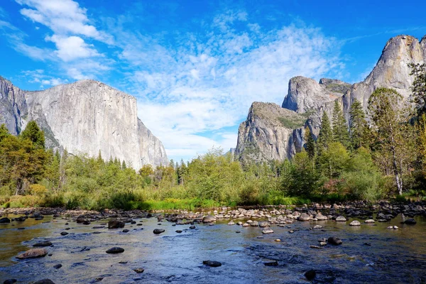Yosemite National Park Valley Overlook Summer Panorama Captain Half Dome — Stock Photo, Image
