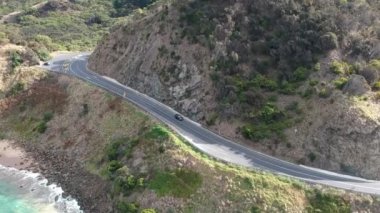 Great Ocean Road Scenic Highway Drone Görüntüsü Güney Set Resifi yakınlarındaki Victoria Avustralya 'da çekildi.
