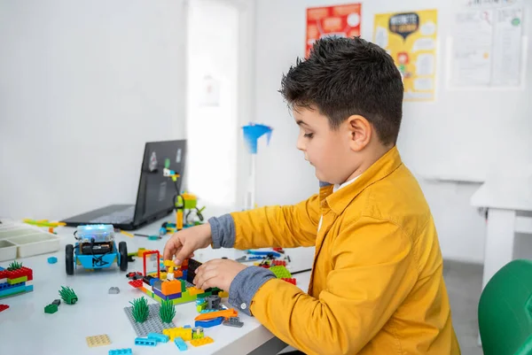 Cours Programmation Lego Robotique Les Enfants Construisent Codent Robot Lego — Photo